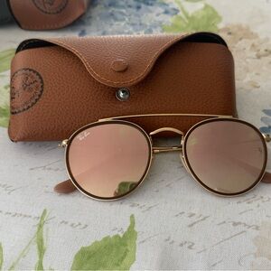 Ray-Ban Rose Gold Aviator Sunglasses with Brown Gradient Lenses